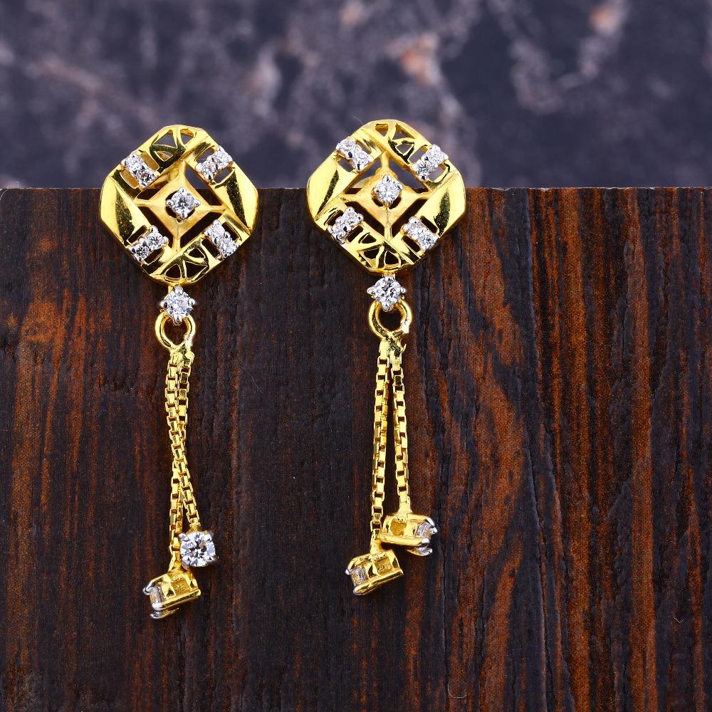 916 Gold CZ Women's Delicate Hallmark Earring LFE375