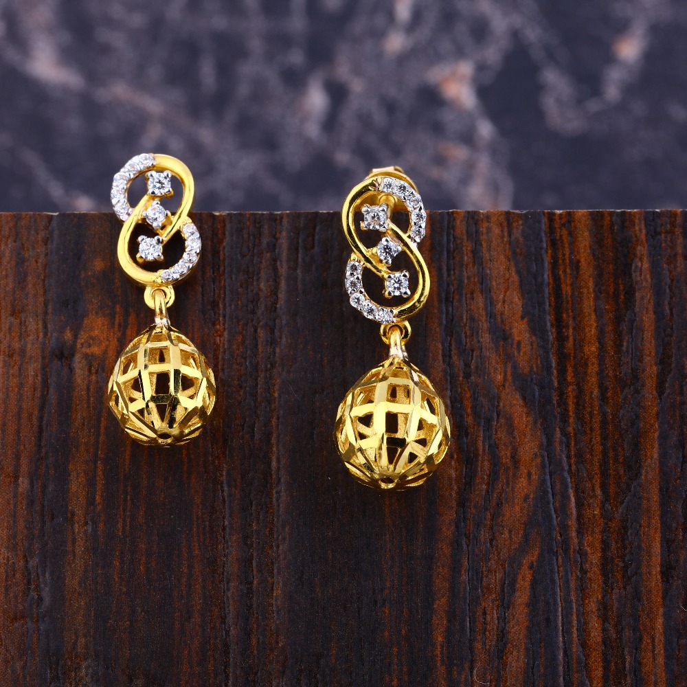 916 Gold CZ Stylish Ladies Earring LFE371