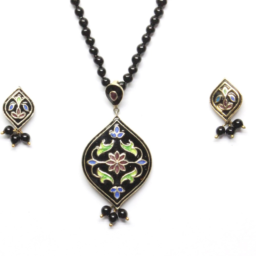 Silver Enamel Gold Polish Pendant Set