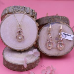 exquisite Rose Gold Dokia-Set.