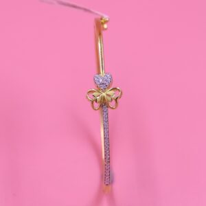 Flower-style 22kt gold bracelet
