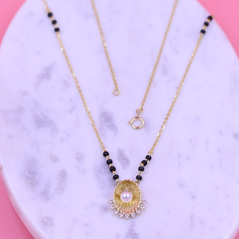 Timeless shell style Diamond Mangalsutra