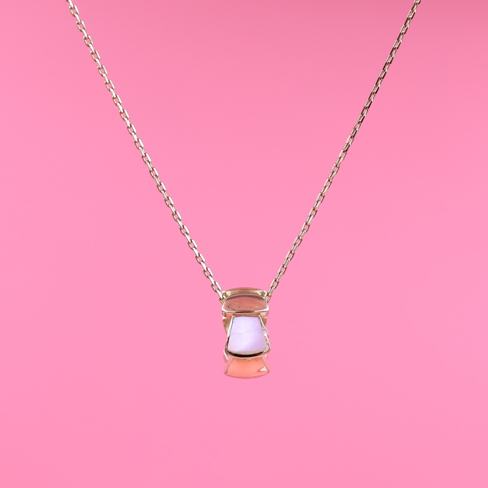 Delicate fancy chain