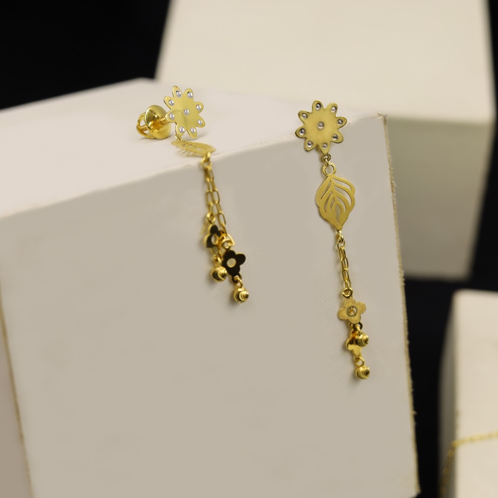 22kt fancy leaf chain with earrings