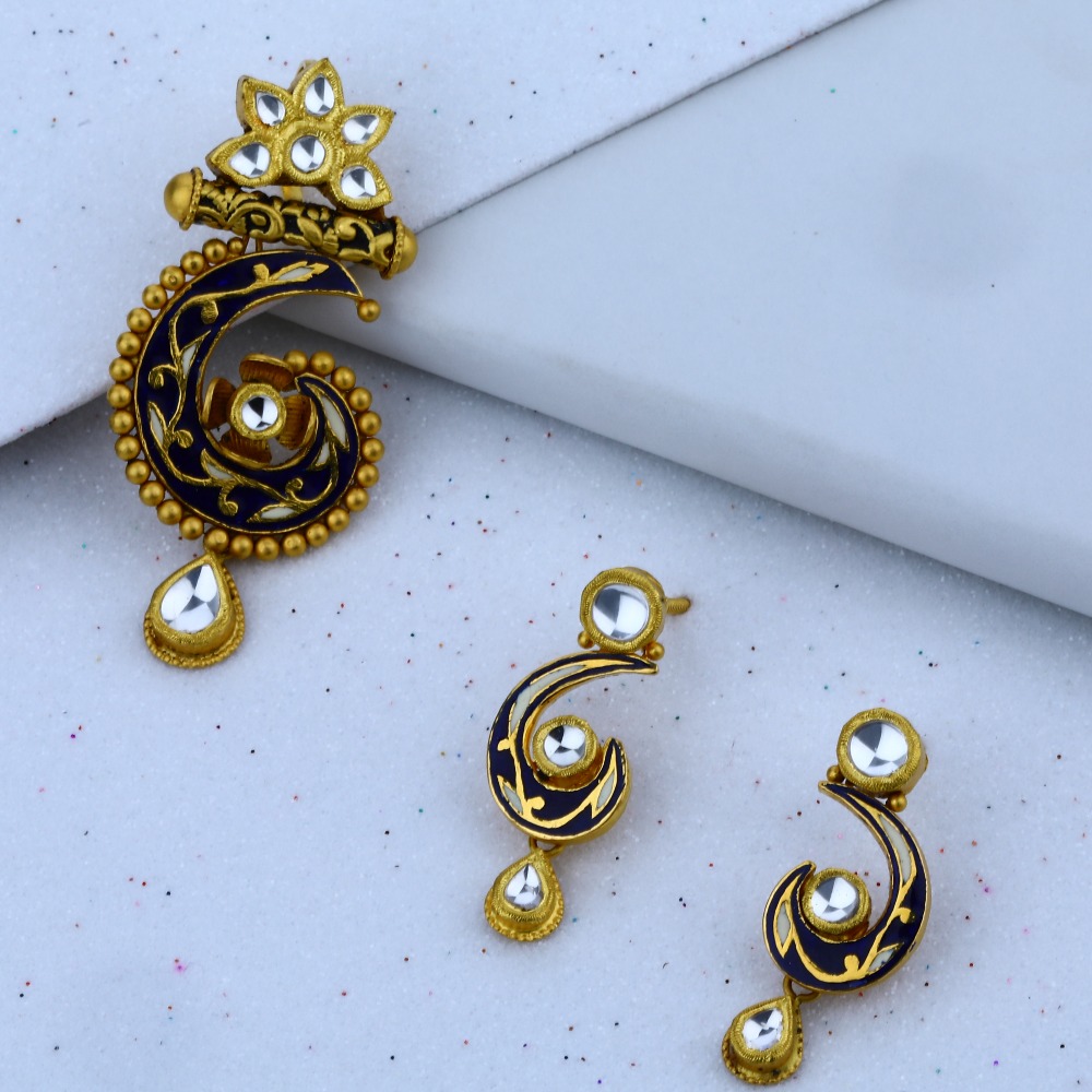 22KT Hallmark Gold Traditional Pendant Set