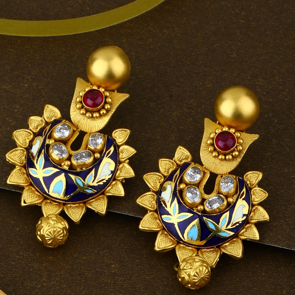 916 Hallmark Gold Elegant Necklace Set - Image 2