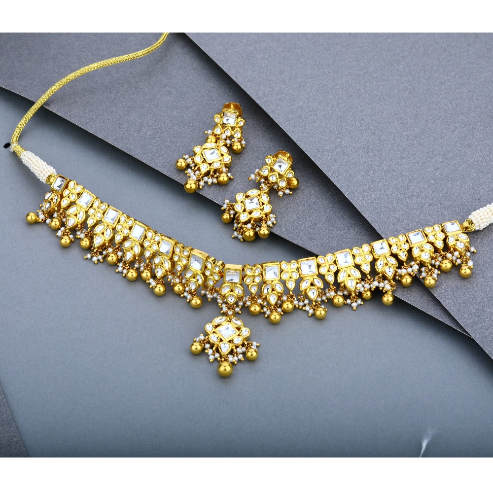 22KT Gold Kundan Necklace Set - Image 2