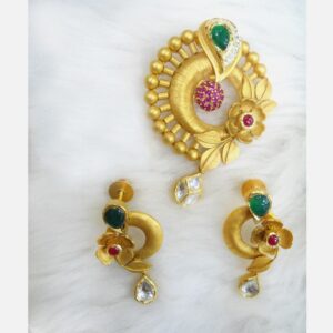22Kt Gold Antique Flower Design Pendant Set RHJ-5592