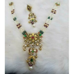 Gold Ladies Bikaneri Peacock Pendant Set
