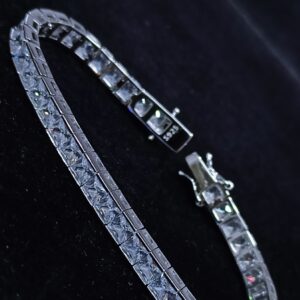 Square Solitaire Cubic Zirconia Stone Bracelet