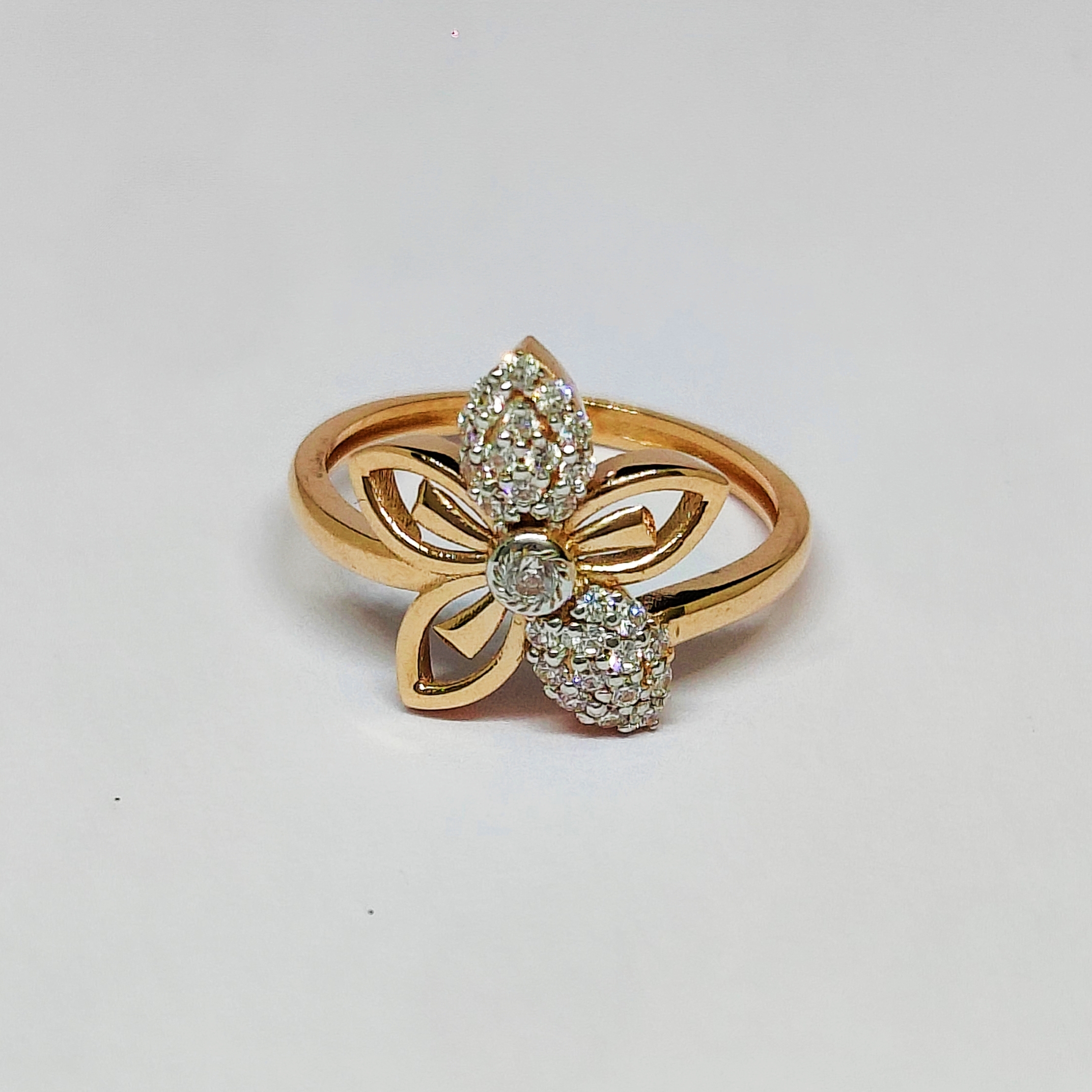 18KT Rose Gold Gorgeous Design Ring KOR29