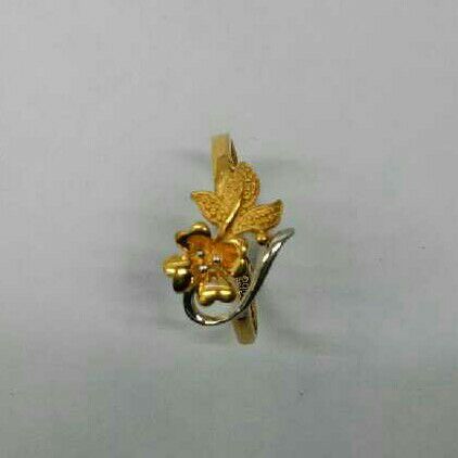 22KT Gold Ladies Handmade Flower Shaped Ring