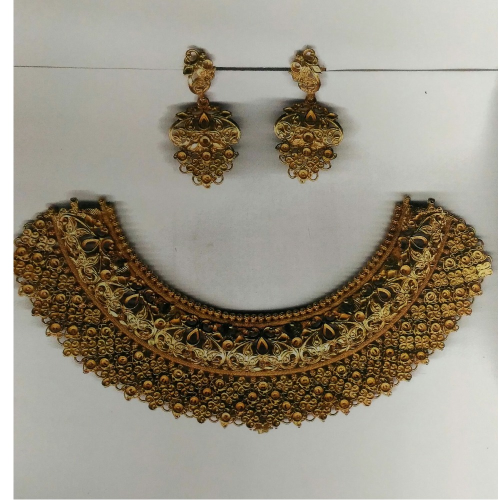 916 GOLD NECKLACE