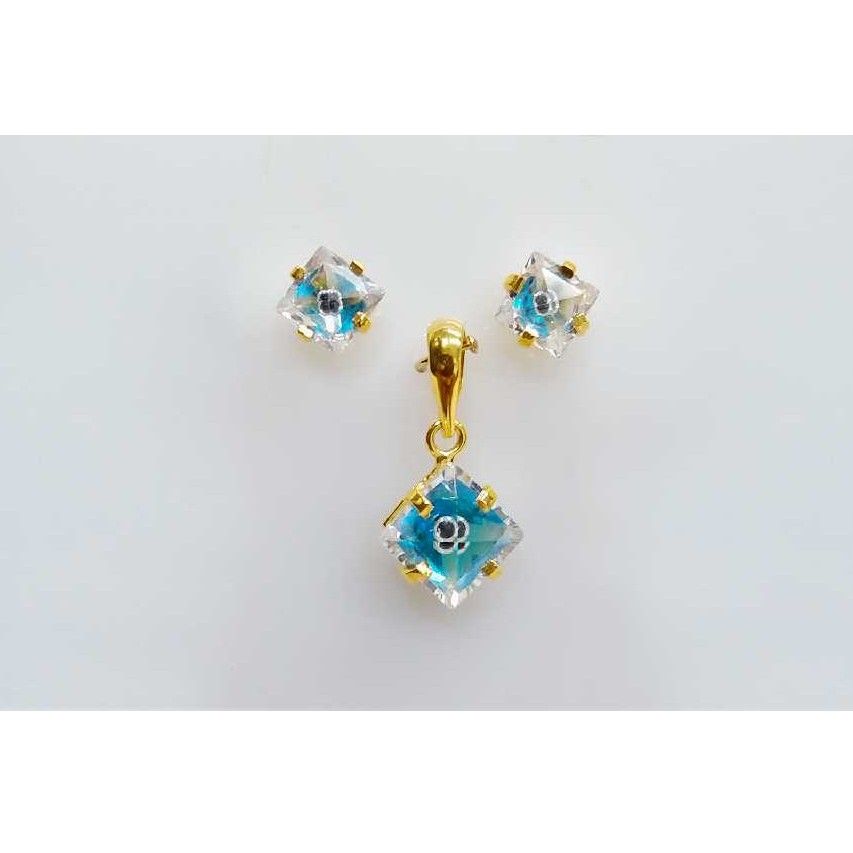 916 Gold Sterling Diamond Pendant Set