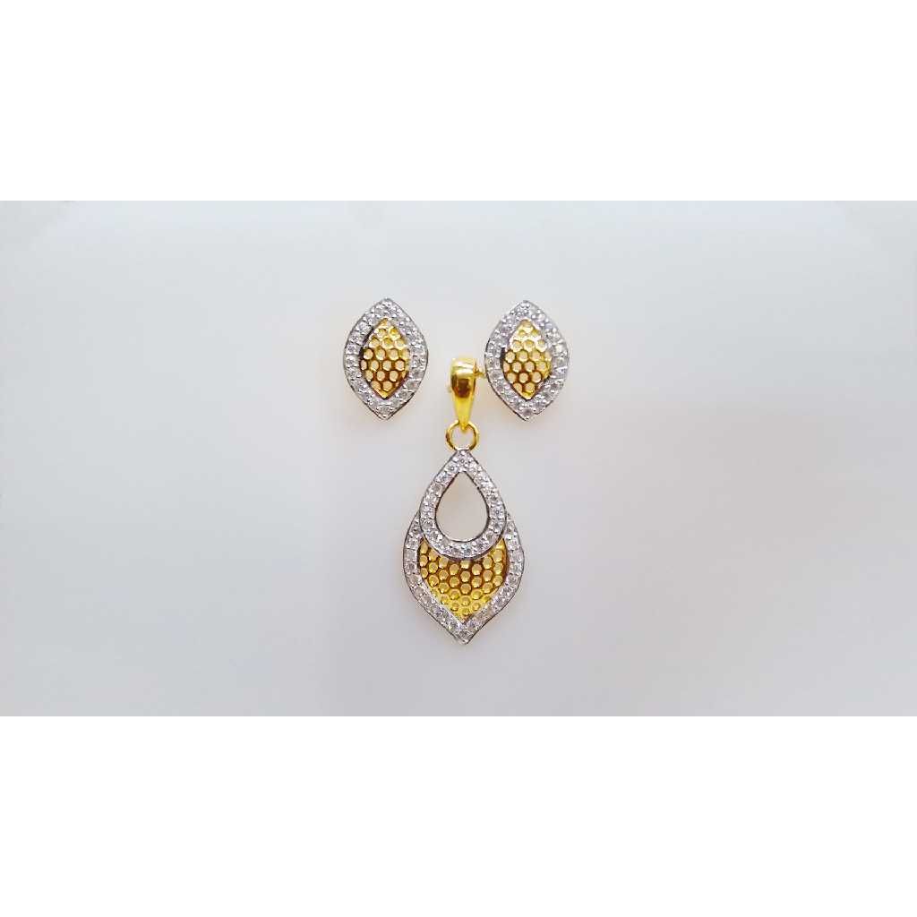 916 Gold Light Weight Ladies Pendant Set