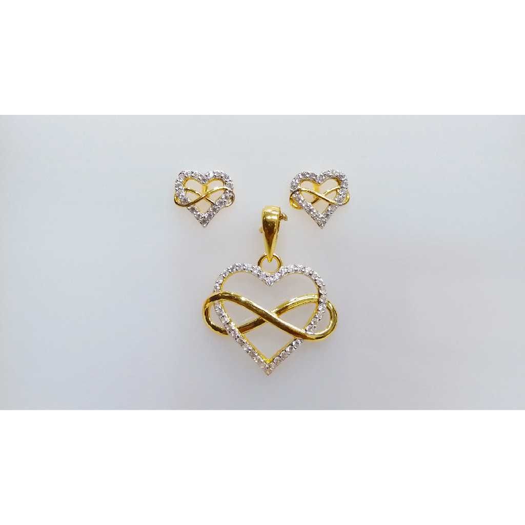 22Kt Gold Pendant & Earring Set With CZ