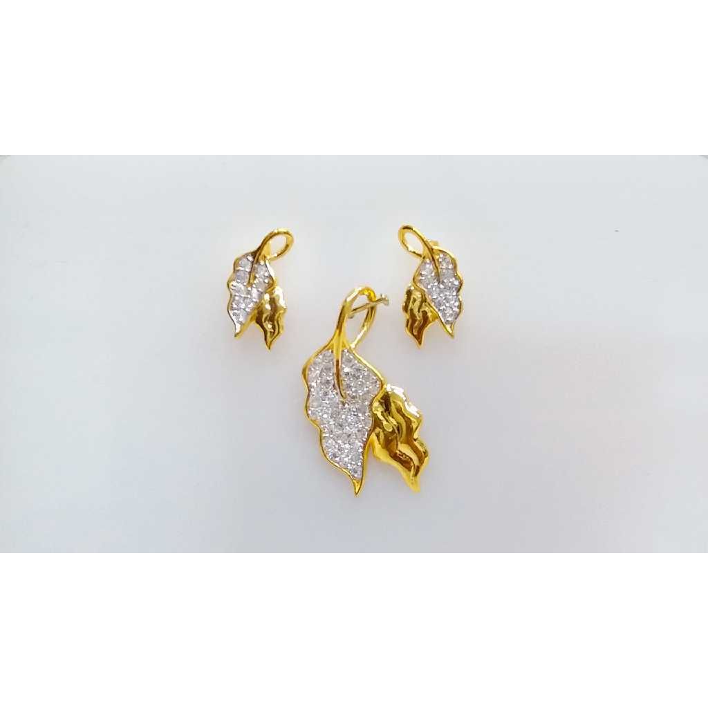 Leaf Shape  Gold CZ Pendant Set