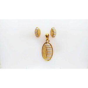 916 Gold Stylish Pendant Set