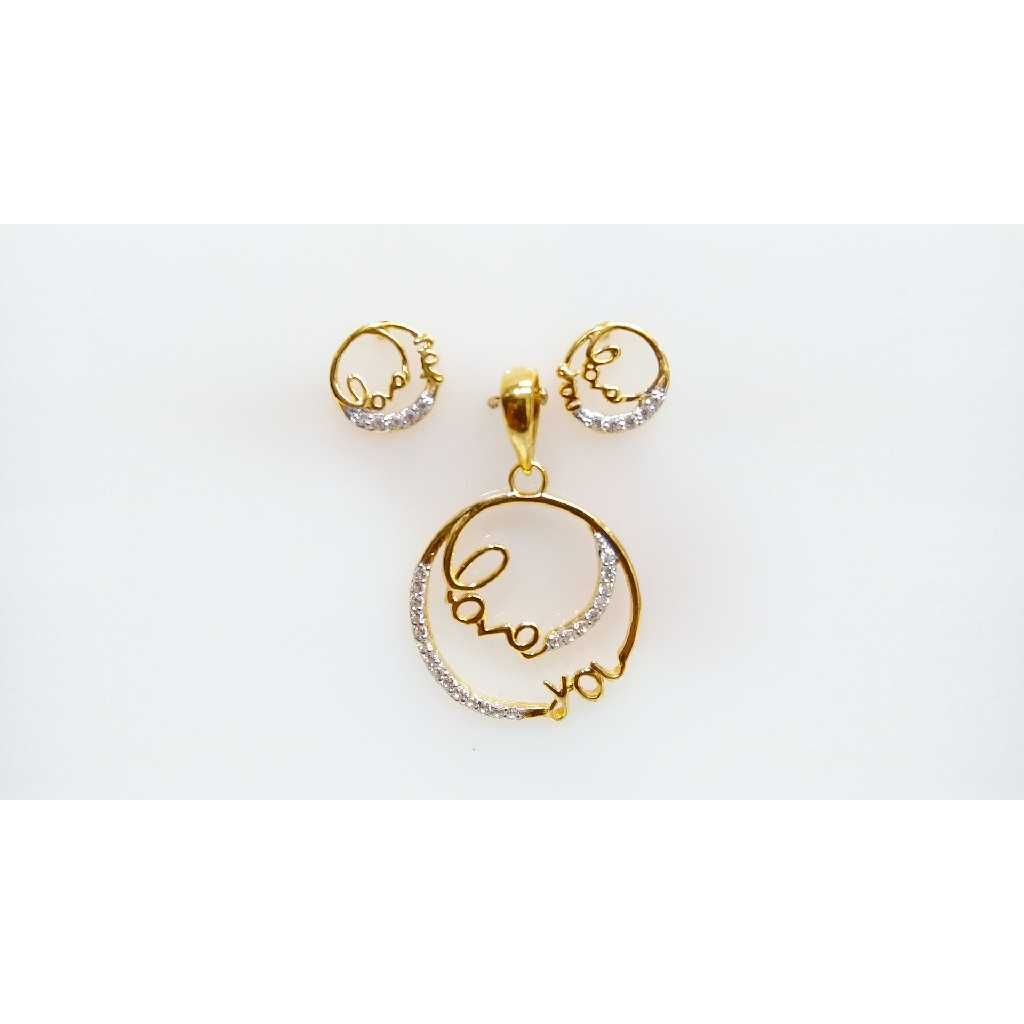 22KT Gold Diamond Wedding Pendant Set