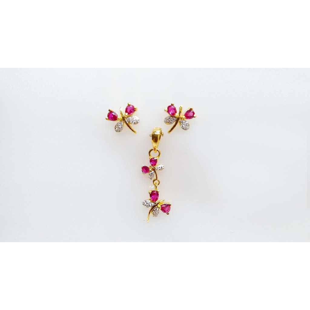Exclusive 916 Gold Ladies Pendant Set