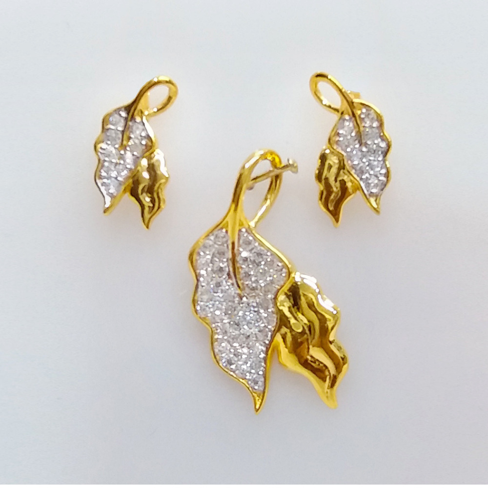 22KT Gold Designer Pendant Set