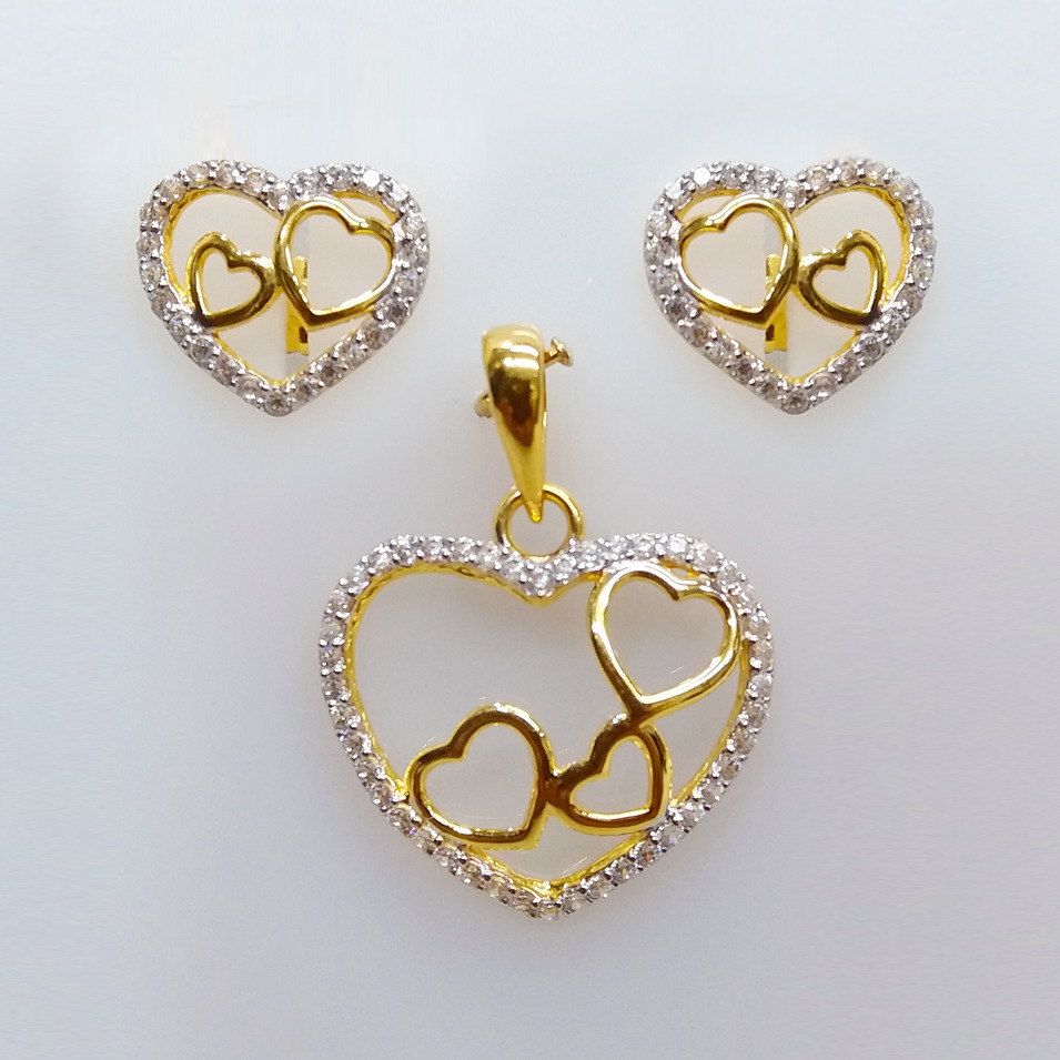 22KT Gold Designer Pendant Set