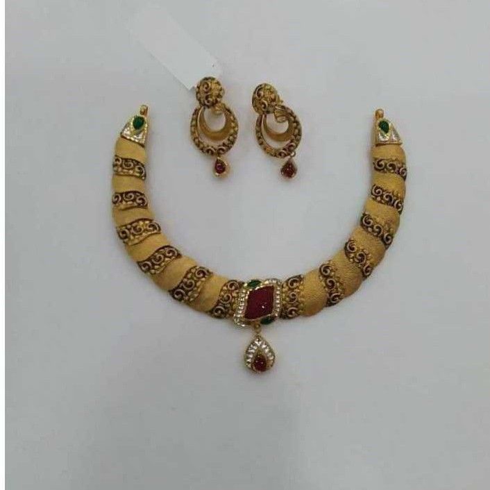 22K / 916 Gold Ladies Jadtar Attractive Necklace Set