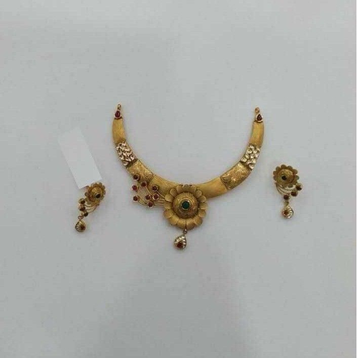 22K / 916 Gold Jadtar Antique Special Necklace Set