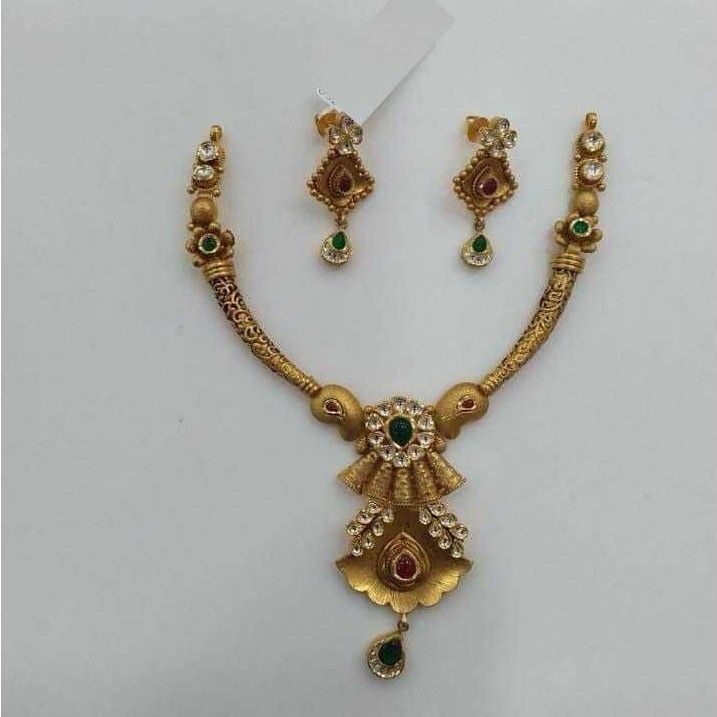 22K / 916 Gold Antique Jadtar Ladies Necklace Set