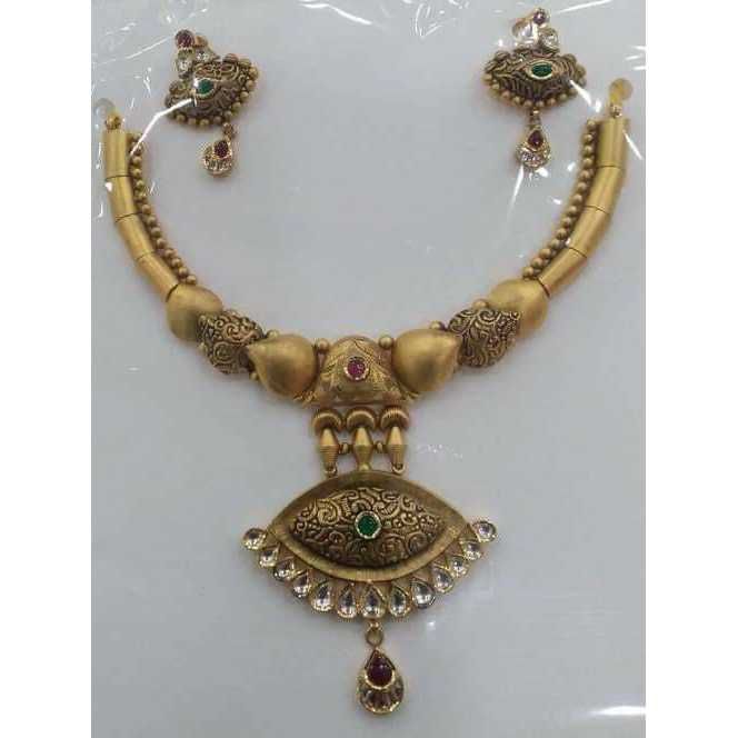 22KT Gold Ladies Classic Jadtar Special Necklace Set