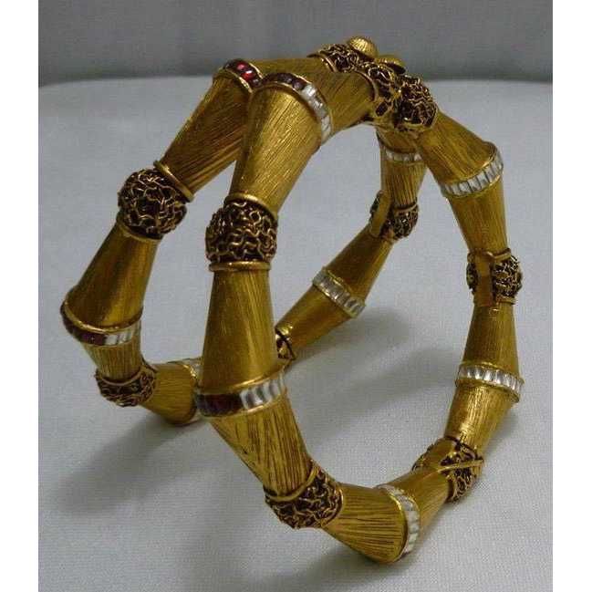 22K / 916 Gold Antique Bangle
