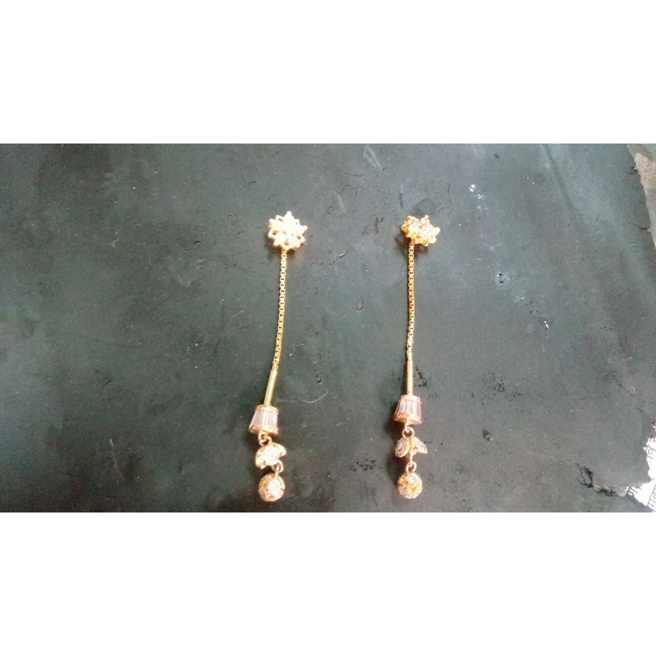 22KT Gold Ladies Jadtar Antique Earrings