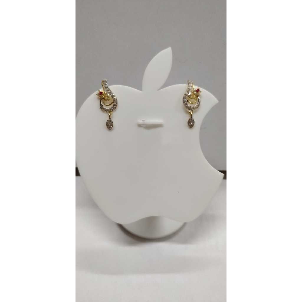 916 Gold Bridal Earring With Red Diamond