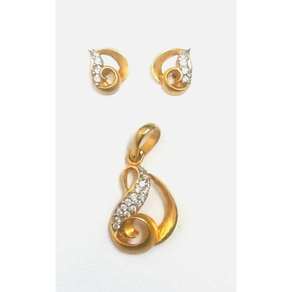 916 Hallmarked Cz Stone Studded Pendant Set