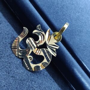 18 ct gold pendant