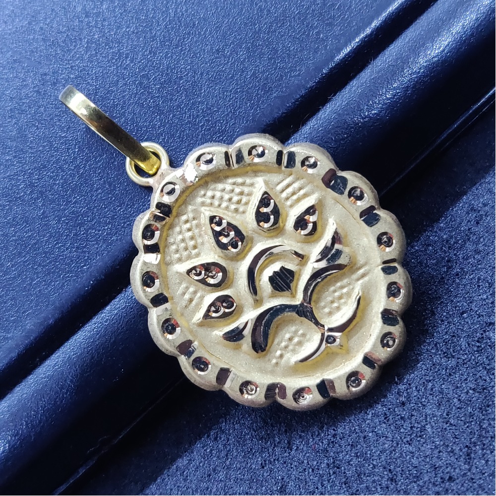 18 ct gold pendant