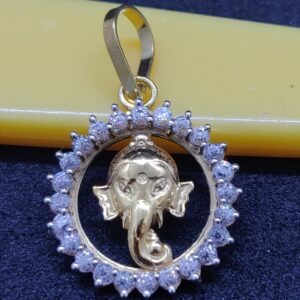 18 ct gold pendant