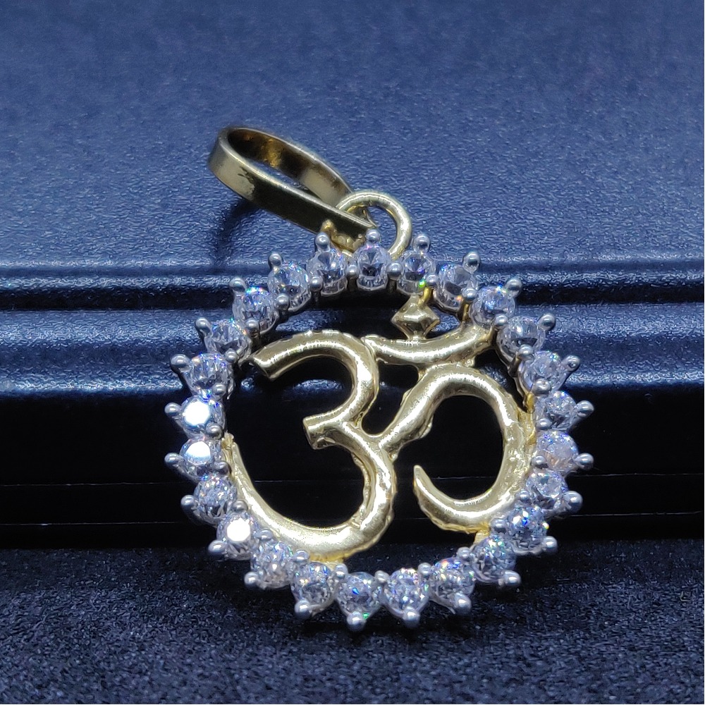 18 ct gold fency pendant