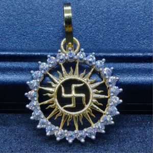 18 ct gold pendant