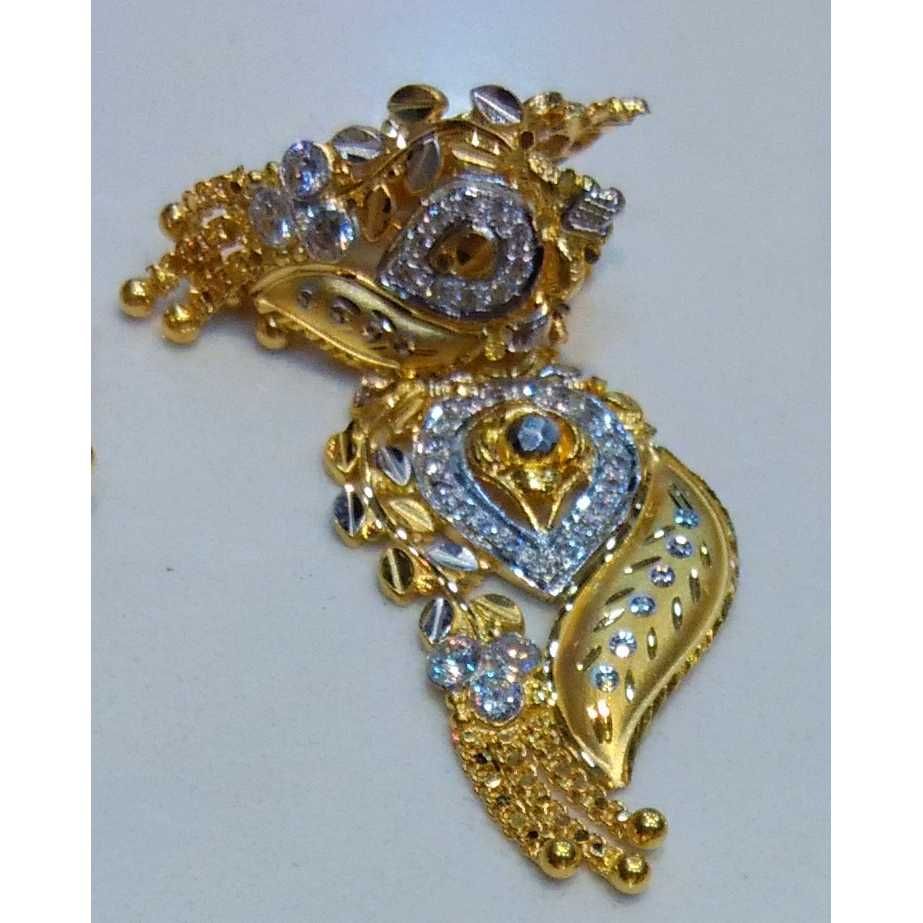 Modern 22KT Gold Pendant Set