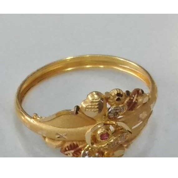 22k Gold Ladies Fancy Ring