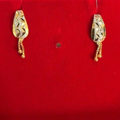 22K / 916 Gold Stunning Indian Earrings
