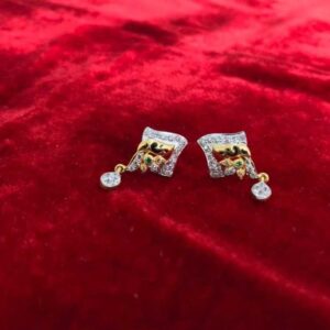 22K / 916 Gold Ladies Indian Designer Diamond Butti
