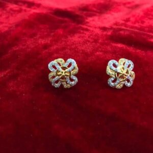 22K / 916 Gold Ladies Indian Designer Diamond Butti
