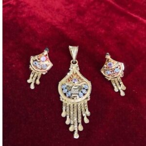 22K / 916 Gold Indian Attractive Pendant Set