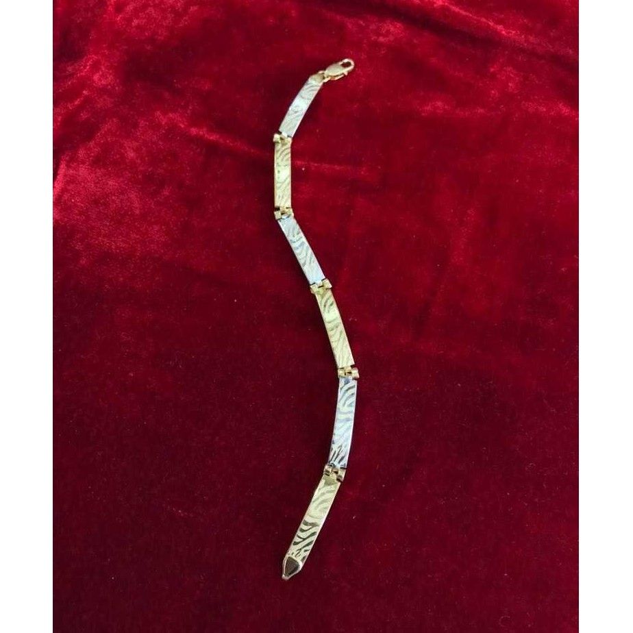 22K Gold Indian Modern Stylish Bracelet