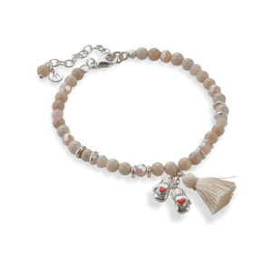 Silver bracelet with silver glove charm.