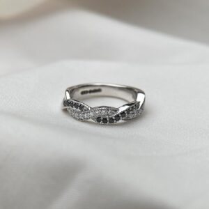 Platinum 4mm Black and White Twisted Diamond Ring