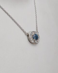 Lola - Round 1ct Vivid Blue Lab Diamond Cluster Pendant