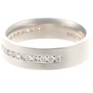 Platinum Diamond Wedding Ring